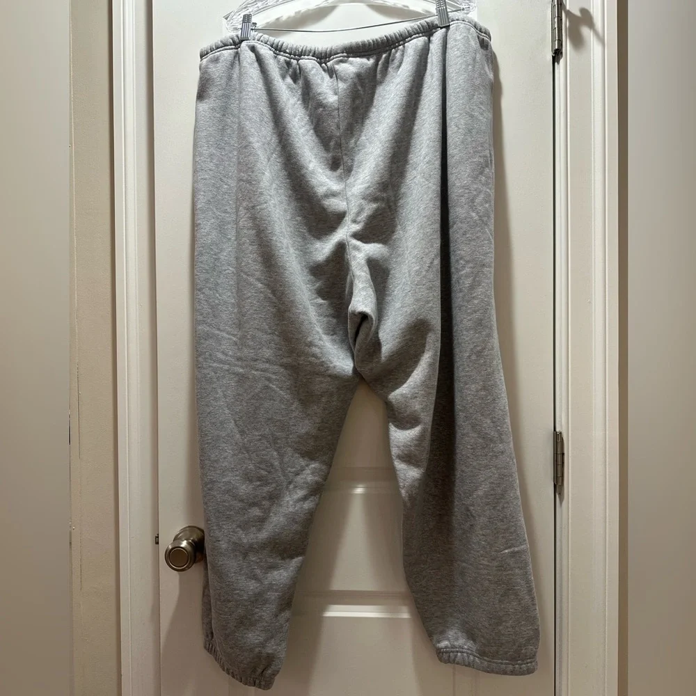 SKIMS Gray Women's Jogger Sweatpants